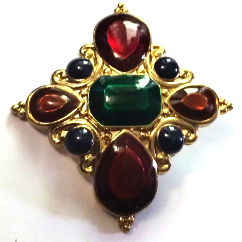 Jay Strongwater Signed Scarf Clip Pendant